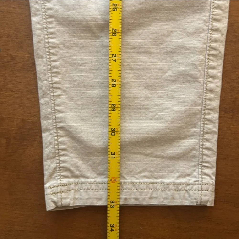 Eddie Bauer Women’s Tan Cropped Capri Cargo Pants Size 6